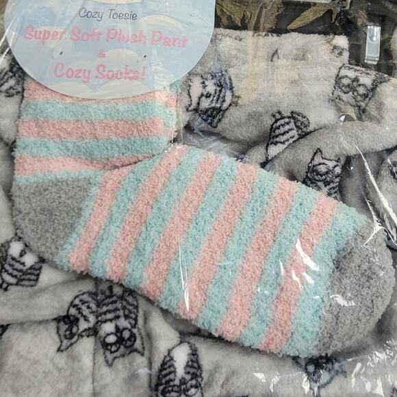 NWT Rene Rofe Pillow Talk Cozy Toesie Plush Owl Lounge Pants w Striped Socks XL - Picture 5 of 9